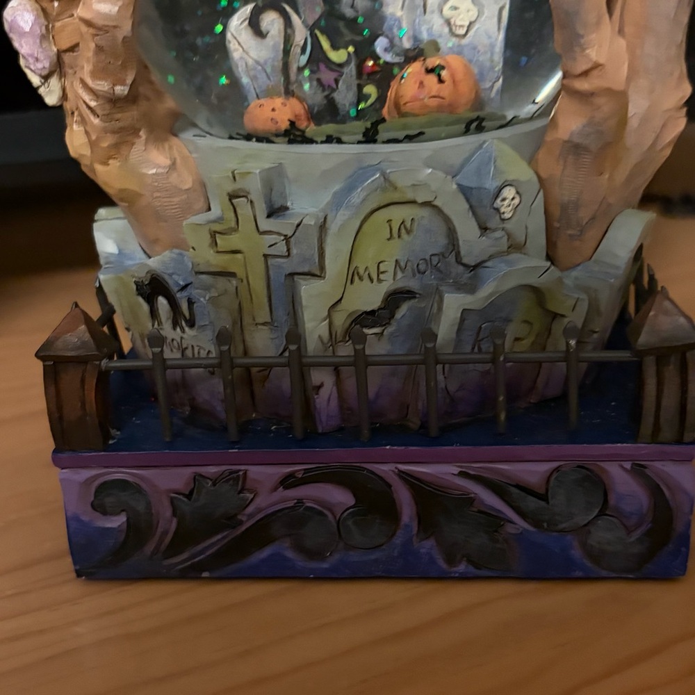 Jim Shore Halloween is at Hand Snow Globe - Picture 7 of 9